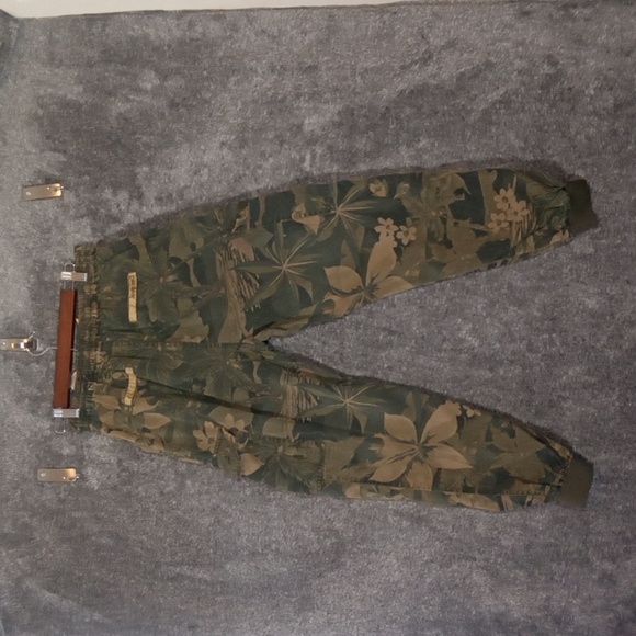 Desigual Malala Camoflowers Womens Jogger Pants Cargo Military Size Medium - Picture 3 of 11